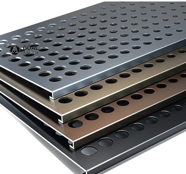 Eloxierte perforierte Aluminium-Vorhangfassadenpaneele.png